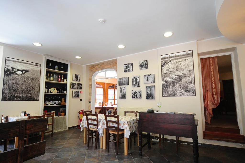 Locanda Del Pittore Arcumeggia Exterior foto