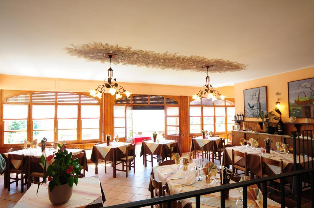 Locanda Del Pittore Arcumeggia Exterior foto
